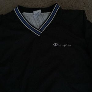 Champion pull over